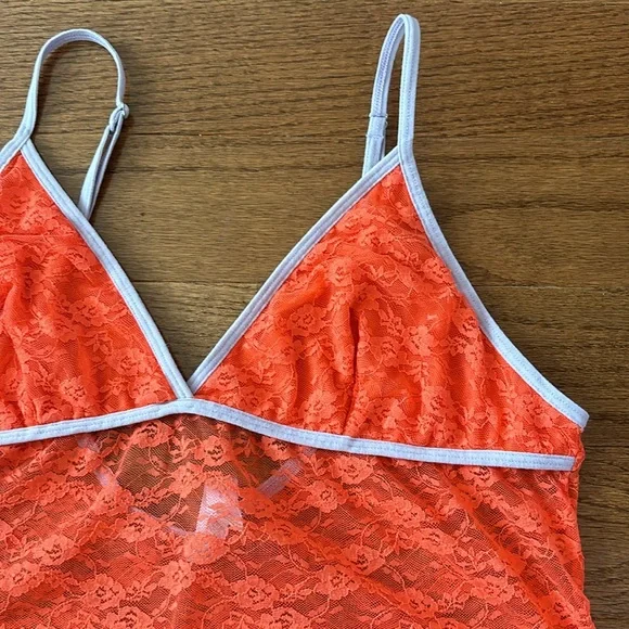 Urban Outfitters Out from Under orange lace mesh cropped cami - XL - Picture 2 of 4